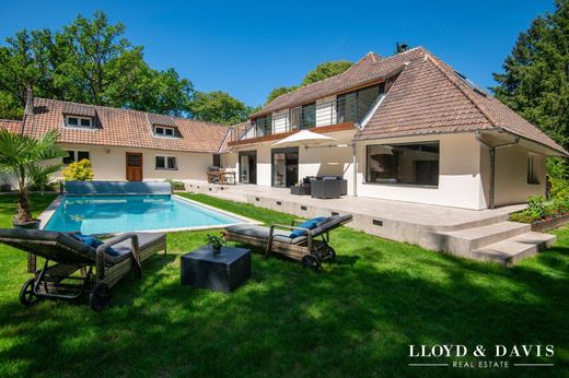 Luxury home in Lamorlaye, Oise