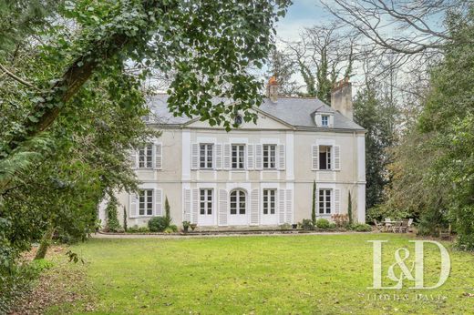 Château à Sainte-Luce-sur-Loire, Loire-Atlantique