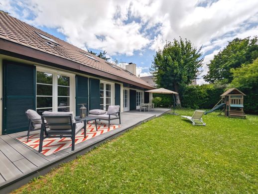 Luxury home in Chavenay, Yvelines
