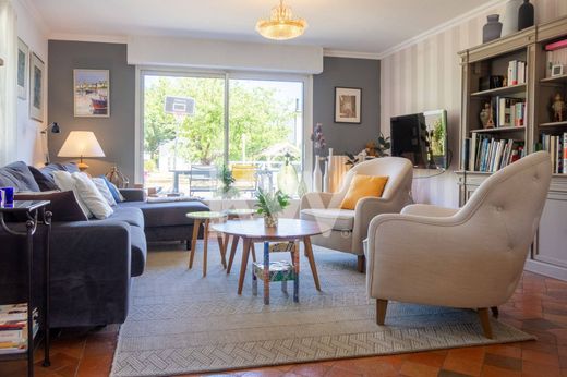 Luxe woning in Saint-Denis-en-Val, Loiret