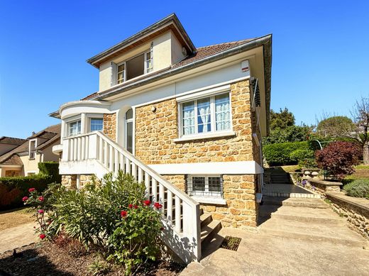 Luxury home in Sucy-en-Brie, Val-de-Marne