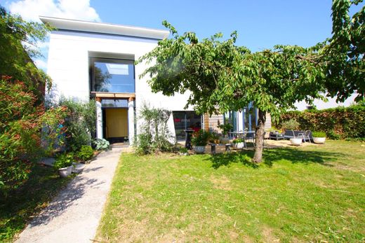 Luxury home in Roubaix, North