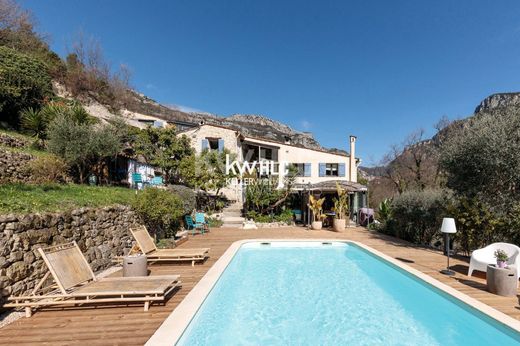 Luxury home in Le Bar-sur-Loup, Alpes-Maritimes