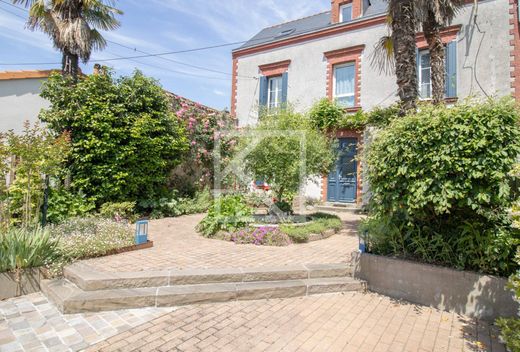 豪宅  Cholet, Maine-et-Loire