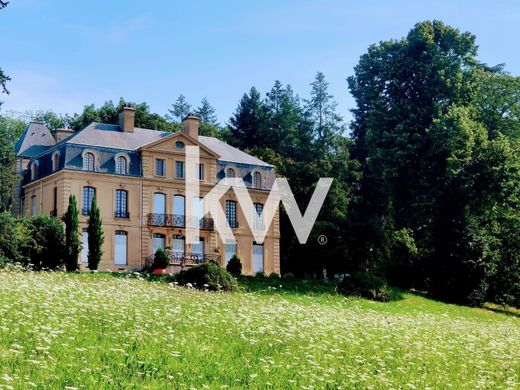 Luxury home in L'Étrat, Loire