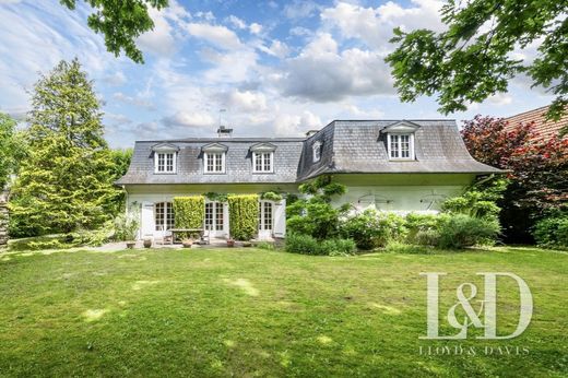 Maison de luxe à Vaucresson, Hauts-de-Seine