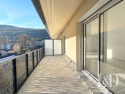 Apartment / Etagenwohnung in Grésy-sur-Aix, Savoy