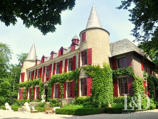 Luxury home in Saint-Pierre-de-Trivisy, Tarn