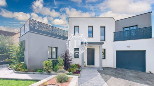 Luxury home in Montigny-lès-Cormeilles, Val d'Oise