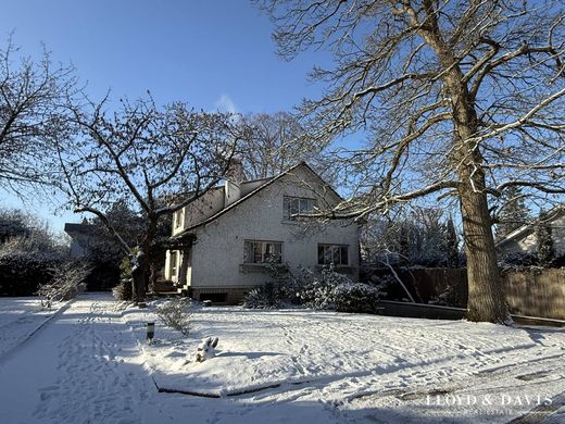 Πολυτελή κατοικία σε Vaucresson, Hauts-de-Seine