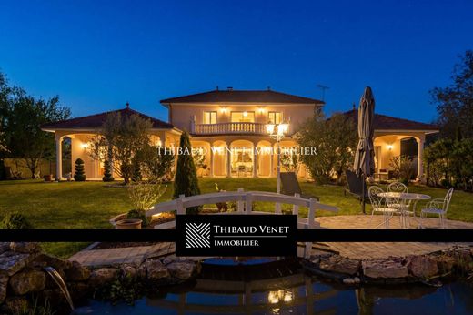 Luxury home in Bourg-en-Bresse, Ain