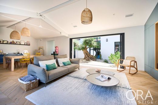 Luxury home in Rivedoux-Plage, Charente-Maritime