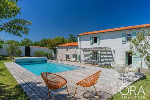 Luxury home in La Rochelle, Charente-Maritime