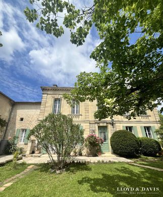 Luxus-Haus in Targon, Gironde