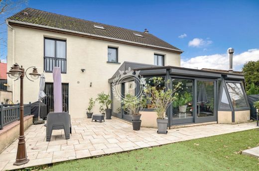 Luxury home in Montigny-lès-Cormeilles, Val d'Oise