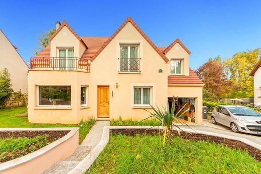 Luxury home in Sucy-en-Brie, Val-de-Marne