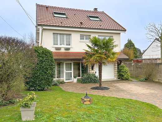 Luxe woning in Conflans-Sainte-Honorine, Yvelines