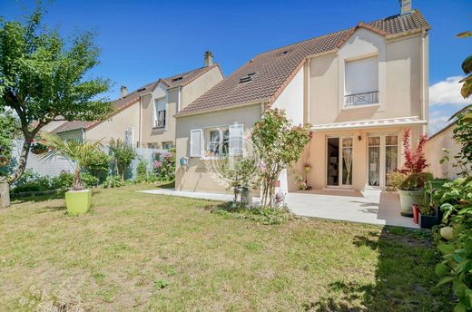 Luxury home in Taverny, Val d'Oise