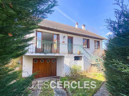 Luxe woning in Le Pecq, Yvelines