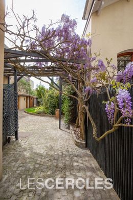 Luxus-Haus in Le Pecq, Yvelines