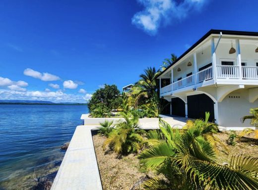 Lüks ev Placencia, Stann Creek District