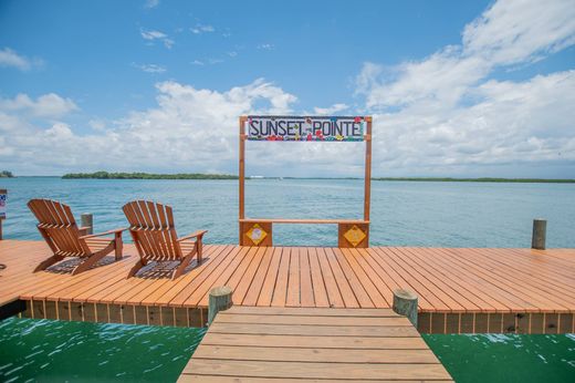 Casa de luxo - Placencia, Stann Creek District