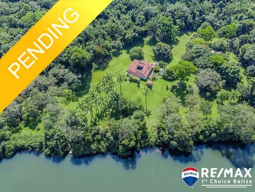 Luxury home in Sittee, Stann Creek District