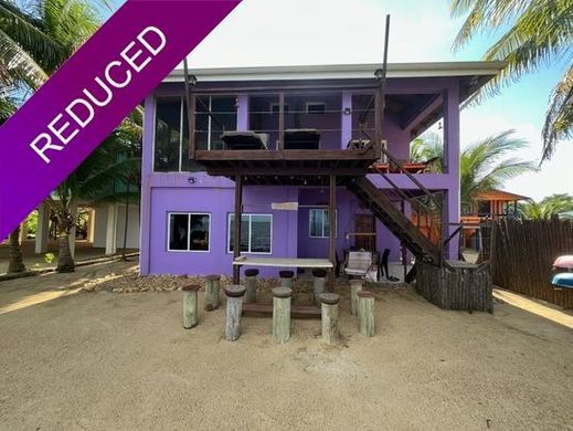 Πολυτελή κατοικία σε Hopkins, Stann Creek District