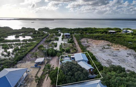 Luxus-Haus in Placencia, Stann Creek District