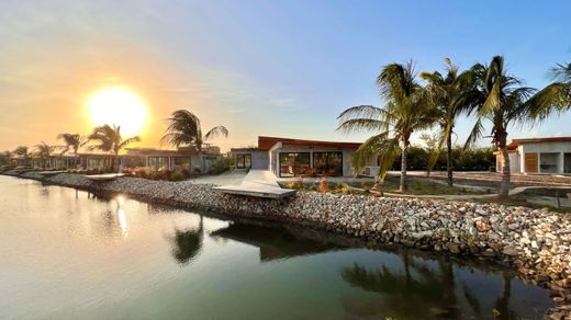 Luxus-Haus in Placencia, Stann Creek District
