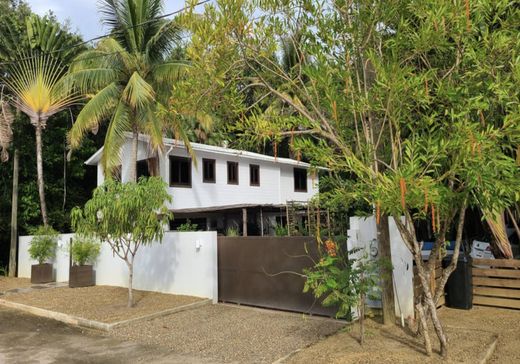豪宅  Placencia, Stann Creek District