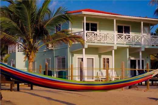 Luxus-Haus in Placencia, Stann Creek District