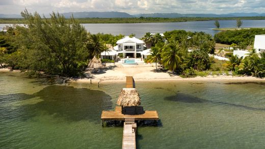 ‏בתי יוקרה ב  Placencia, Stann Creek District