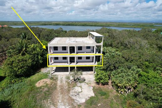 Luxus-Haus in Placencia, Stann Creek District