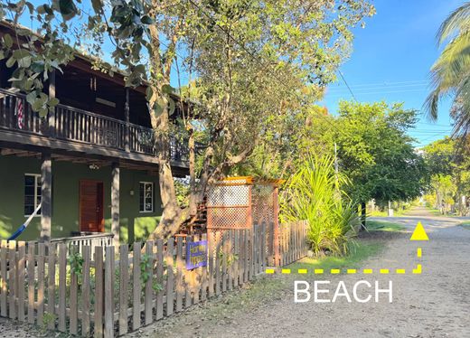 Luxus-Haus in Placencia, Stann Creek District