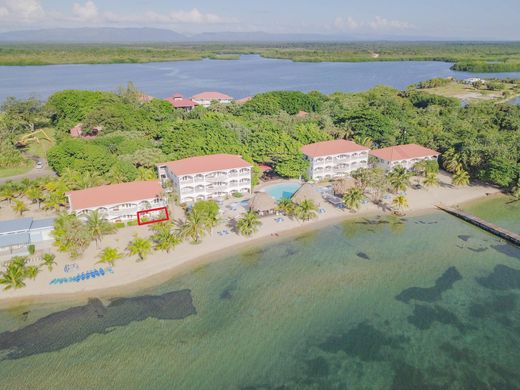 Casa di lusso a Placencia, Stann Creek District