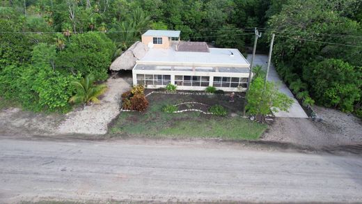 Casa de luxo - Consejo, Corozal District