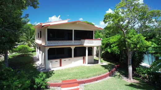 Luxury home in Consejo, Corozal District