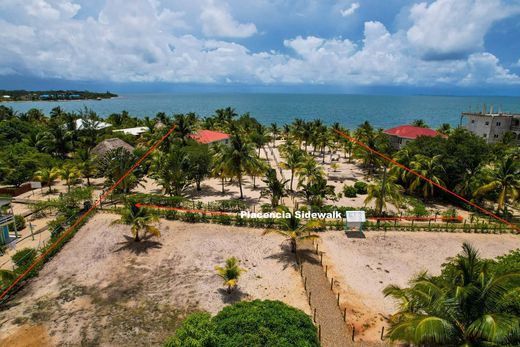 Luxury home in Placencia, Stann Creek District