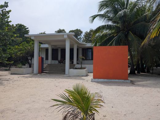 Luxus-Haus in Placencia, Stann Creek District