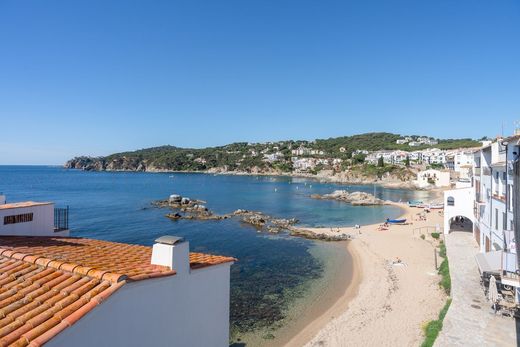 Элитный дом, Калейя де Палафружель, Província de Girona