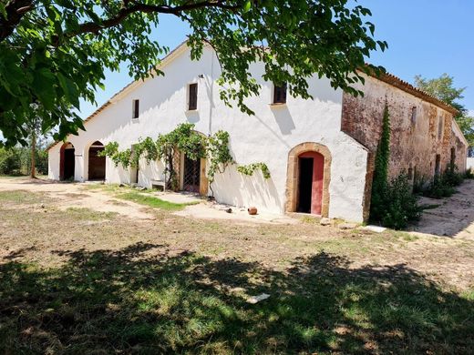 Luxus-Haus in Sils, Provinz Girona