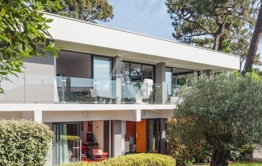 Luxury home in Lège-Cap-Ferret, Gironde