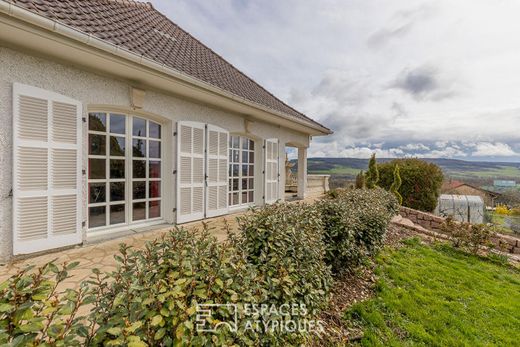 Luxe woning in Pagny-sur-Moselle, Meurthe et Moselle