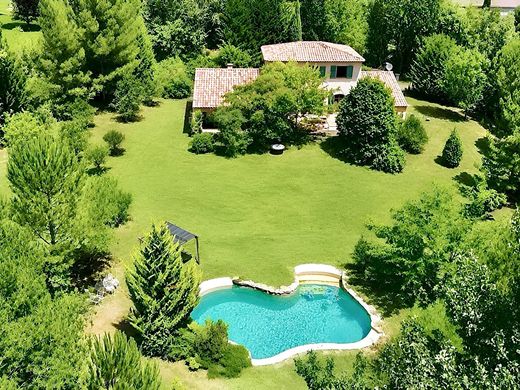 Luxury home in Meyreuil, Bouches-du-Rhône