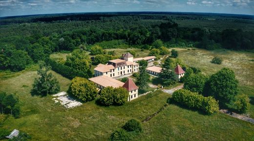 Castle for sale in Bordeaux