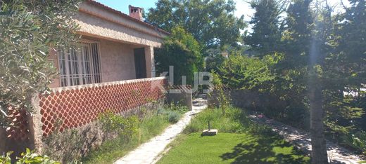 Luxury home in Marignane, Bouches-du-Rhône