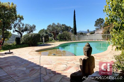 Luxus-Haus in Pierrefeu-du-Var, Var