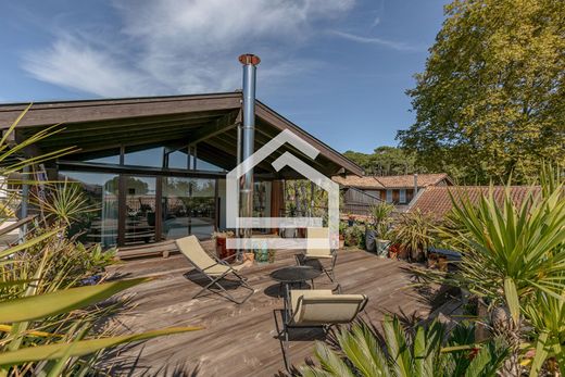 Luxury home in Lège-Cap-Ferret, Gironde