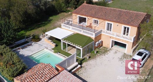 Luxus-Haus in Cuges-les-Pins, Bouches-du-Rhône